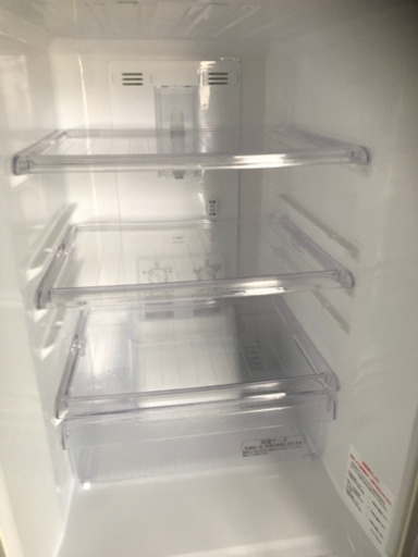 2015年製  三菱冷蔵庫 5000円。