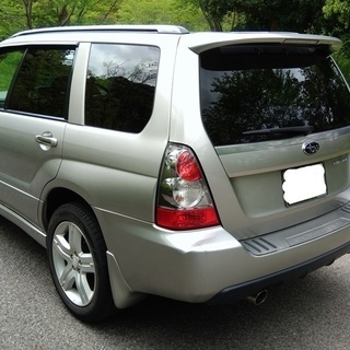 スバル、フォレスター、４ＷＤ、車検1年以上付き、禁煙車、ETC、地デジTVナビ付き、momo製本革ハンドル、荷物たくさん積めます。の画像