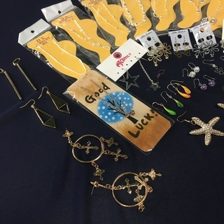 【新品未使用】アクセサリーまとめ売り 28点セット転売・仕入れの画像