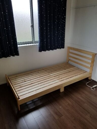 シングルベッド