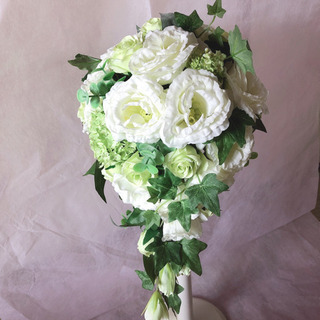 お取引完了☆ブーケ ヘッドパーツ 髪飾り ブートニア 白 結婚式 ウェディング の画像