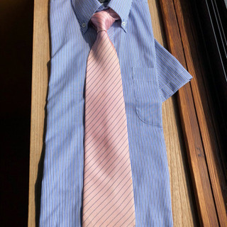 ボタンダウンシャツ  ネクタイ  ワンセット  ¥50の画像