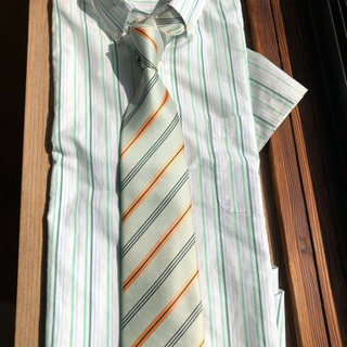 ボタンダウンシャツ  ネクタイ  ワンセット  ¥50の画像