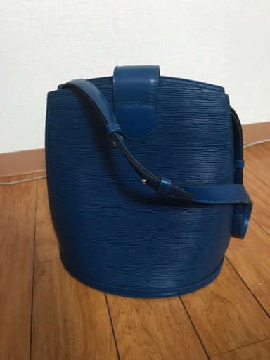 ルイヴィトンのショルダーバッグ