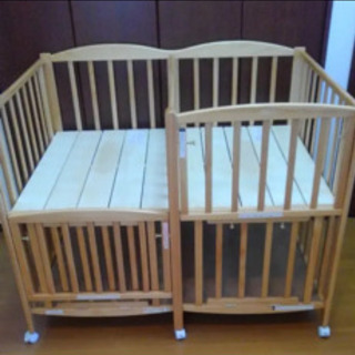 双子用ベビーベッド
