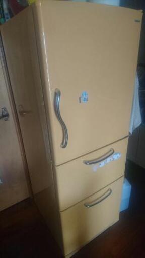3ドア冷蔵庫 255L 04年 1000円