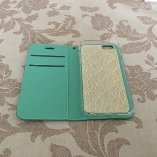 値下げ〜iPhone6s用のスマホカバー ブックタイプ マグネット開閉式（ほぼ新品）の画像