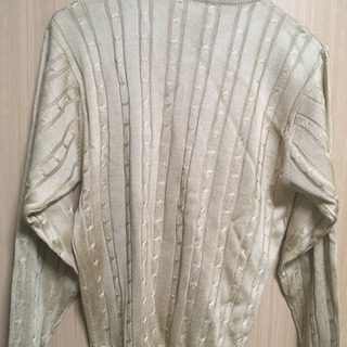 新品・シルク100パーセント・セーターの画像