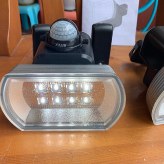 ムサシ RITEX 4.5W LED乾電池センサーライトの画像