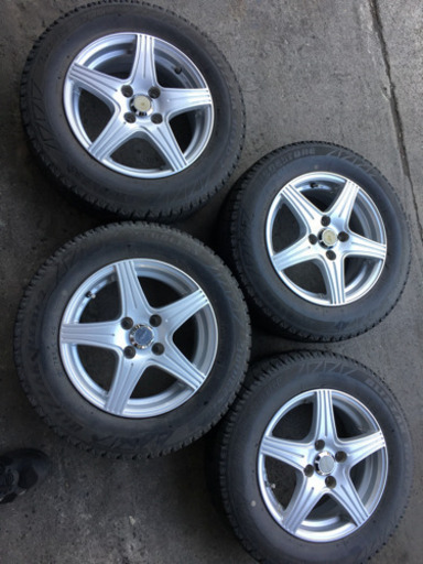 スタッドレスタイヤ、4本セット、 14インチアルミホイール、175／70R1414x5.5J 、+43/100-4H カラー【シルバー