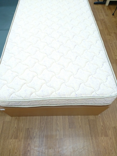 引き出し付きシングルベッド　【トレファク　川越店】【家具　家電】