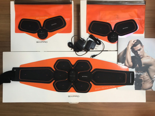 値下げ❗️シックスパッド アブズベルト SIXPAD Abs Belt 正規品、ボディフィット2 シックスパッド body fit2 sixpad×2 充電