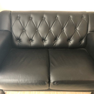 黒 2人掛けソファ