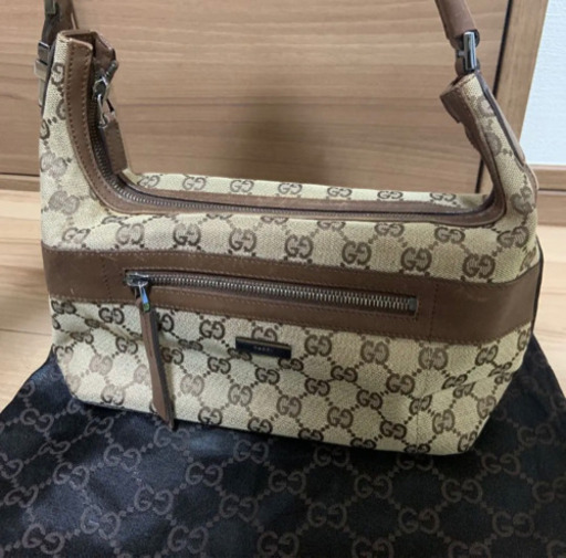 GUCCI グッチ ショルダーバッグ