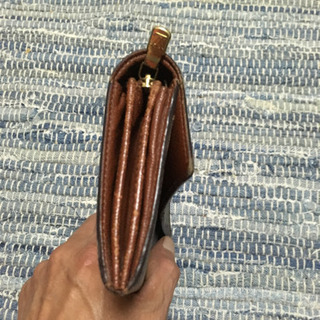 ルイヴィトンの長財布の画像