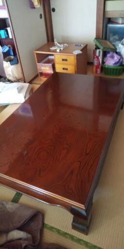 美品 木目がきれいなテーブル