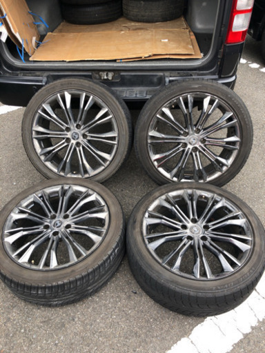 タイヤホイール19インチ