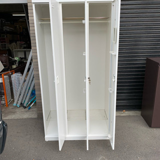 y534☆ PayPay対応！ 3人用ロッカー 美品 スペアキー付き 900×515×