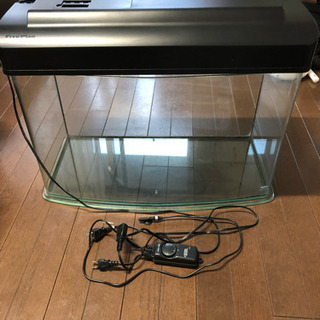 曲面ガラス60cm水槽セットの画像