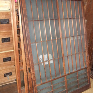 格子ガラス戸