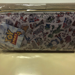 トイストーリー4の長財布の画像