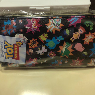 トイストーリー4の長財布の画像