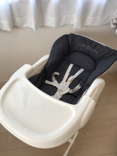 コンビ ハイローチェア ネムリラ リバーシブル