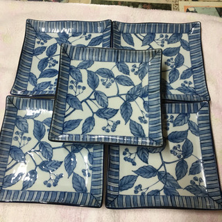 17センチ弱の四角皿 ５枚