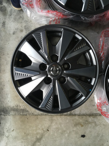 新車外し C27セレナ純正ホイル