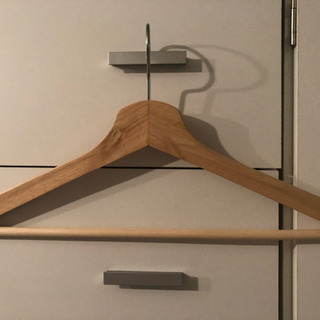 木製ハンガー33本差し上げますの画像