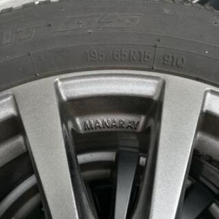 スタンドレスタイヤ195/65R15 +15X6J MANARAYの画像