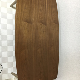 木製の折りたたみテーブル