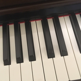 YAMAHA ARIUS ヤマハ アリウス  電子ピアノの画像