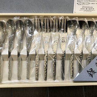 銀鱗　コーヒースプーン・ケーキフォーク・アイススプーン各4本セット　ステンレス製品　新品未使用の画像