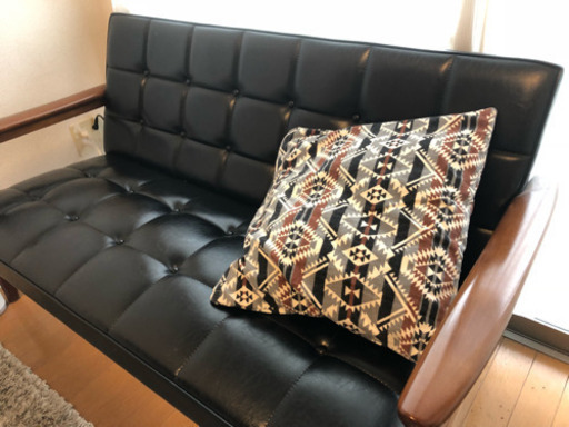 カリモク60 2シーター 黒【価格下げました】