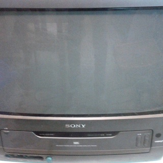 ブラウン管式　テレビの画像