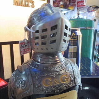 ニッカウイスキー G＆G 甲冑型ボトルケースの画像