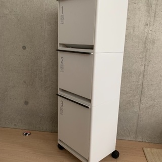 【値下げ】キズ・汚れナシ 資源ゴミ分別ワゴン　ワイド3段　43L