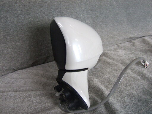 GE2系ウィッシュ左ドアミラー中古