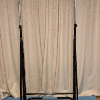 懸垂マシン、ぶら下がり健康器