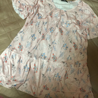 ピンクのフリルチュニック３Ｌの画像