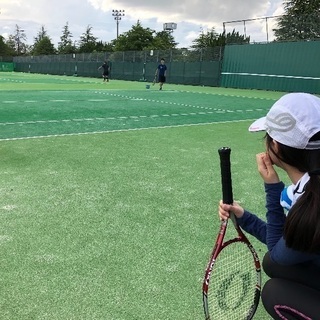 NEW☆テニス初心者大歓迎です☆ １回あたり2～4名の少人数制の...