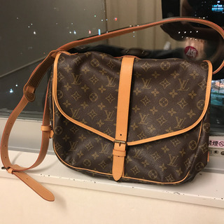 ルイヴィトン モノグラム ショルダーバッグ ソミュール35
