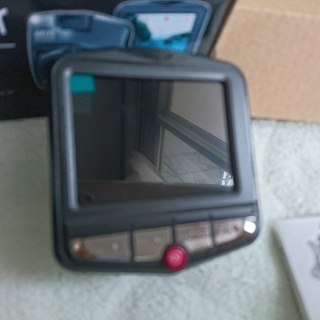 【取引中】　フロントガラス取付用ドライブレコーダーの画像