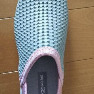 【最終値下げです】軽～いメッシュくつ新品未使用品の画像