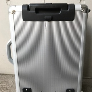 113 カート付きアルミアタッシュケースの画像