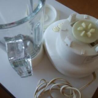 （取引中）ブレンダーミキサージューサー800ml仲佐の画像