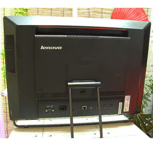 《FullHDタッチパネル液晶》オールインワン一体型