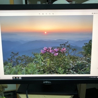 Dell U2711（27インチ、解像度が高いPCモニター）