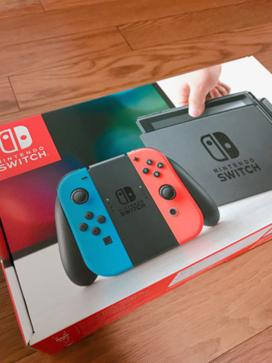【取引中】最終値下げ【新品未開封品】任天堂スイッチ本体 ネオンカラー 3000円分ダウロードクーポン付き